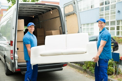 Removal van and movers in Kensal Green street